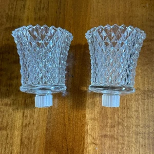 2 klare Wandleuchter Tasse Diamantschliff Nägel Glas Wirbel Windlicht Vintage 3,5" - Bild 1 von 4