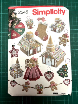 Vintage Christmas Decorations Sewing Pattern NEW UNCUT Simplicity 2545 - 9 Items - Image 1 of 2
