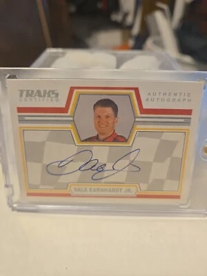 2006 Press Pass Traks Ceritfied: Dale Earnhardt Jr Auto - Image 1 of 2