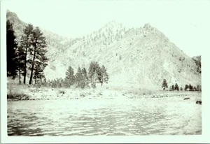Salmon River and Mountains, Idaho Fotografia Vintage - Foto 1 di 2