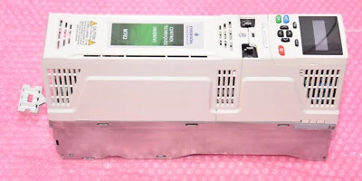 Control Techniques / Unidrive M702-034 00100 A /EMERSON Frequenzumformer 4/5,5kW - Bild 1 von 4