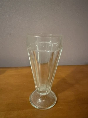 Vintage MILKSHAKE GLASS soda fountain ice cream float parfait sundae Malt - Image 1 of 4