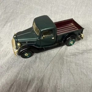 Die Cast 1937 FORD die cast truck - Picture 1 of 4