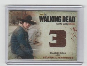 WALKING DEAD SEASON 3 CHANDLER RIGGS/CARL WARDROBE CARD #M17  SP RARE!