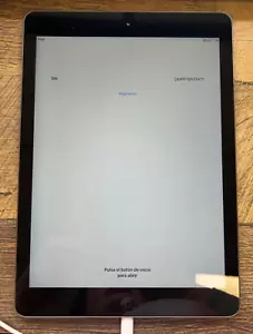 Apple iPad Air (1st Gen) A1474 16 GB-Wi-Fi-9.7 in-Space Gray-Battery Issue x2 - Picture 1 of 8