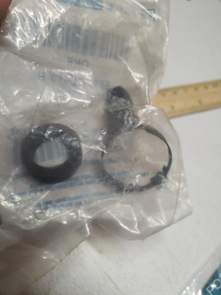 1997-03 Ford F-150 com 5MT E8TZ-7L518-B kit de clipe e junta de trava de cilindro de embreagem - Imagem 1 de 2