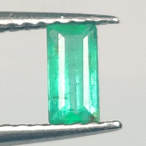0.31 CT - Natural Zambian Emerald baguette Shape unique Luster - 9395 - Picture 1 of 2