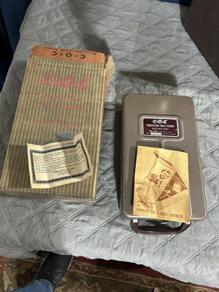 Vintage COC 35mm Slide Projection Table Viewer In Good Condition - Image 1 of 4