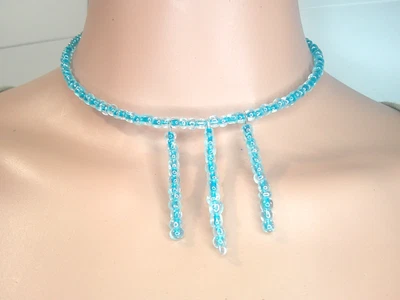 Gargantilla de alambre borla cuentas de vidrio azul collar encordado a mano colorido Foto 1 de 4