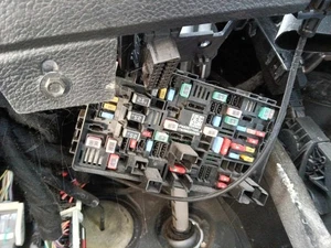 19 DODGE PICKUP 1500 Cabin Fuse Box - Bild 1 von 1