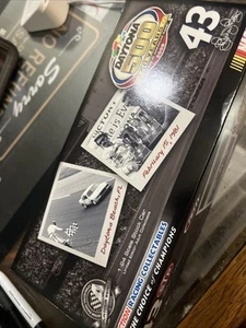 Nascar Action Car 1981 Regal Chrome Autographed Richard Petty COA D500 New 140 - Picture 1 of 5
