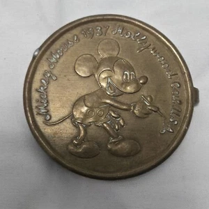Hebilla de cinturón vintage de latón acuñado Mickey Mouse 1937 Hollywood CA Sun Rubber Co. - Imagen 1 de 3