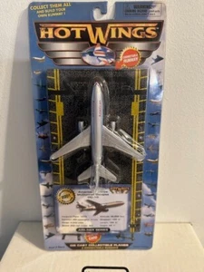 Hot Wings McDonnell Douglas DC-10 American Airlines articolo #15103 - Foto 1 di 3