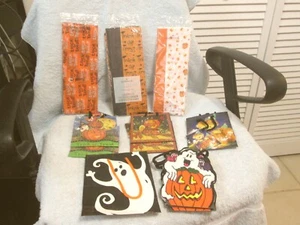 Halloween 3 Pkgs. Hallmark Tissue Paper & 9 Small Gift Bags New - Picture 1 of 4