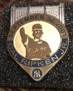 09/30/2001 Yankee Stadium  Cal Ripken Day  Cal Ripken Jr Press Media Pin - Picture 1 of 3