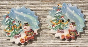 2 Snowman & Christmas Tree Sewing Buttons Crafting Wood Flat 2 Hole 7/8" - Picture 1 of 2