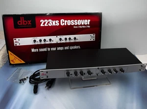 DBX by Harmon 223XS estéreo 2 vías/mono 3 vías con conectores XLR crossover - Imagen 1 de 23