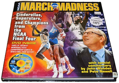 Danny Manning NCAA March Madness 1998 Campeones Firmado a Mano Autografiado Kansas Foto 1 de 4