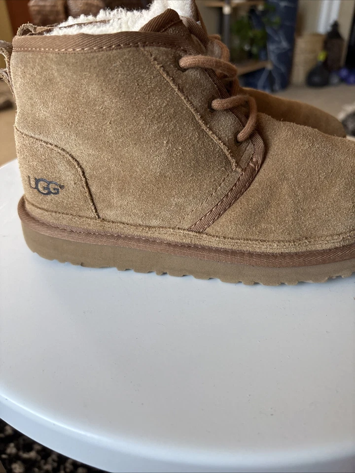 Size 4 Women’s Uggs Neumel Chestnut Classic Boots - Image 1 of 4