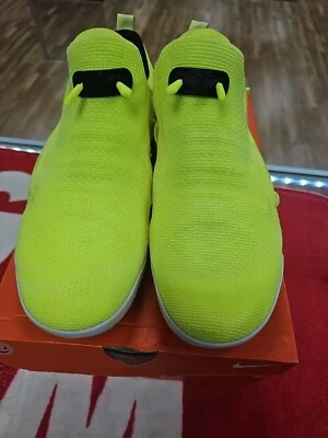NIKE KOBE A.D NXT " VOLT SIZE 9 TRIED ON  - Image 1 of 4