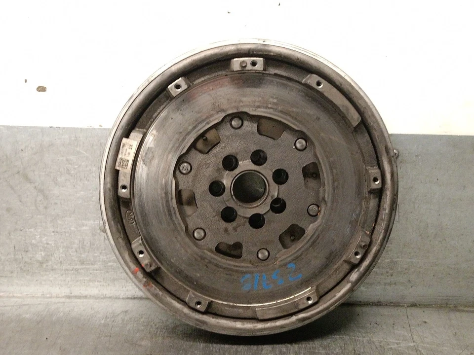 123107790R MOTOR SCHWUNGRAD / LUK / 123005771R / 5680922 FÜR RENAULT EXPRESS FUR - Bild 1 von 4