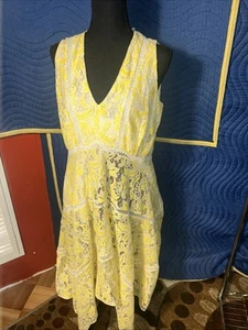 New W/Out Tags! Taylor Yellow Lace Asymmetrical Midi Dress | Size 4 - Picture 1 of 4