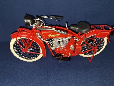 1:6  Motorrad Indian Scout 1920  Rot Rarität wie neu mit org. Blisterverpackung - Bild 1 von 4