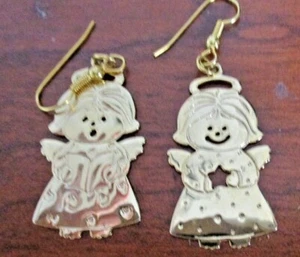 Cute~Gold Metal CHRISTMAS ANGEL Pierced Ear EARRINGS~NEW - Picture 1 of 1