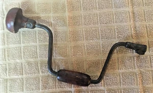 Antike Handbohrstrebe, konisches Vierkantfutter mit Rändelschraube - Bild 1 von 9