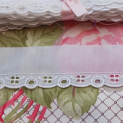 660 cm de  dentelle ancienne broderie anglaise largueur 3,2 cm tergal - Photo 1/4