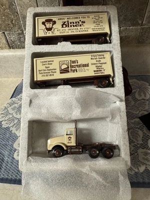 Vintage 1985 Winross Double Trailer Truck Zinn's Diner PA Diecast Model with Box - Image 1 of 4