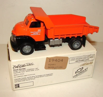 Camión de volteo ERTL 1950 CHEVY Chevrolet Kerry demolición naranja 1:43 diecast 19404 Foto 1 de 4