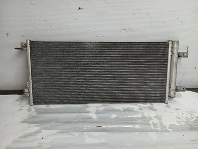 Condensador de aire acondicionado de Chevrolet Cruze 2017 12176851 Foto 1 de 4