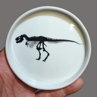 Набор из 5 керамических тарелок подставок T-Rex кости динозавров 4 дюйма белые и черные - Изображение 1 из 4