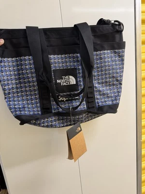 Bolso de Mano Supreme X The North Face Azul Real Tachonado Explorar Utilitario Foto 1 de 2