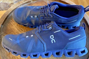 On Cloud Men' Size 12.5 Running Shoes Navy Blue Waterproof Athletic Low Sneakers - Picture 1 of 8