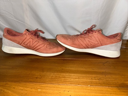 Taglia 13 Sneakers vintage New Balance 420 salmone decostruito