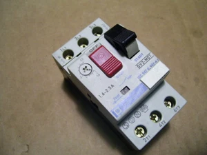 ARRANQUE MOTOR MANUAL SQ D SCHNEIDER TELEMECANIQUE GV2M02 0.16-0.25A P1735 - Imagen 1 de 6