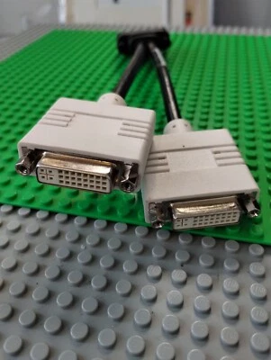 DMS 59 Pin to DUAL DVI-D Female Y Splitter - Short Cable - 1 PC to 2 Monitors - Image 1 of 4