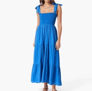 Vestido Xirena -783 Lorraine en Azul Verdadero Midi Corbata de Hombro en Niveles Azul Mediano - Imagen 1 de 8