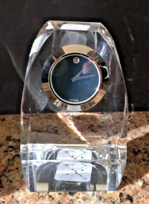 RELOJ DE ESCRITORIO MOVADO TCL000136M ESFERA NEGRA PLATEADA CRISTAL TRANSPARENTE Foto 1 de 4