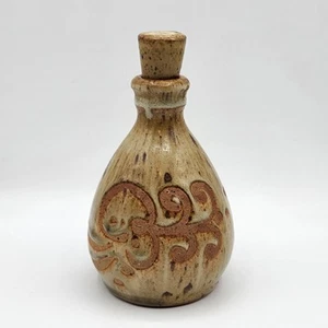 Vintage Signed Robert Wagar Studios Handmade Stoneware Bottle w Stopper - Picture 1 of 9