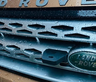 Spotlight mounts (pair) - Land Rover Freelander 2 - Facelift Grille (2010-14) - Image 1 of 4