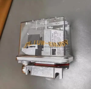 1PCS New TIVAL FF 4-32GL DAH FF4-32GLDAH press switch - Picture 1 of 5