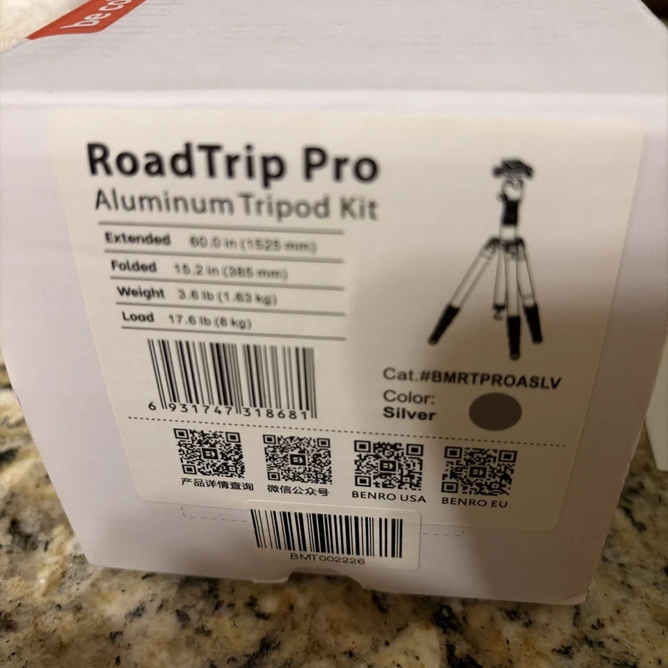 MeFOTO RoadTrip PRO Aluminum Series 1 (6 in 1) Tripod (SILVER) NIB - Image 1 of 4