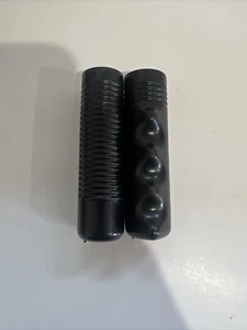 Vintage Hunt Wilde USA Pair Handle Bars Grips Black Inner Di -7/8 L-3”3/4 - Picture 1 of 5
