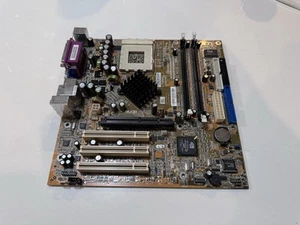 FIC 53-80584-08 AU31 Socket A AMD Motherboard & 1.3GHz AV31 - Photo 1/4