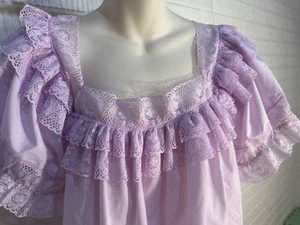 Vintage L Top Bluse Flieder Lila Flatterärmel Rüschen y2k Girlhood - Bild 1 von 15