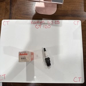 Autolite 685 Spark Plugs - Set of 1 Plug - Picture 1 of 1