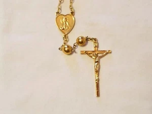 Collar Joyería RELIGIOSO Católico Tono Dorado Metal y Vidrio Cuentas - Imagen 1 de 4